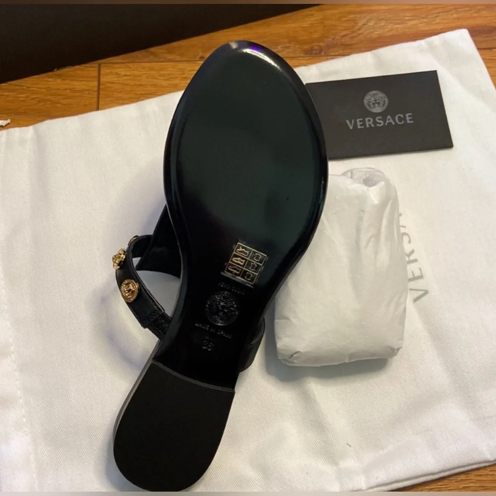 NWT Versace Medusa Emblem Stud Sandals Including Dust Bag Box Authenticity Card - Picture 15 of 15